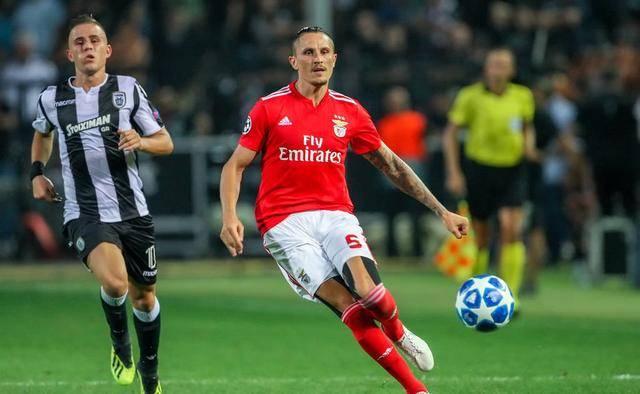 转会动向成 转会动向成