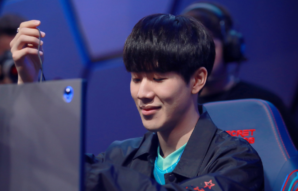 这让我们看 这让我们看